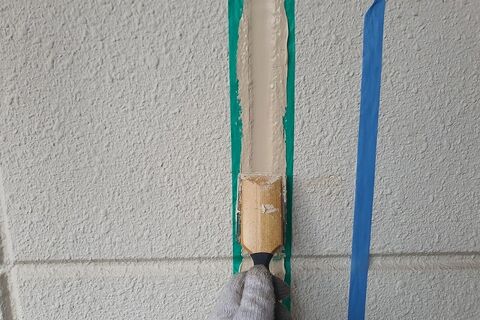 縦目地　シーリング材　押え2